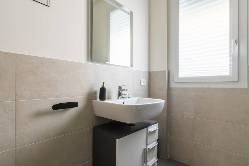 Kaizen House - Bilocale De Angeli Lägenhet Milano Exteriör bild
